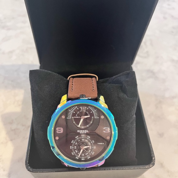 Sold‼️NIB Diesel Watch - Picture 4 of 5